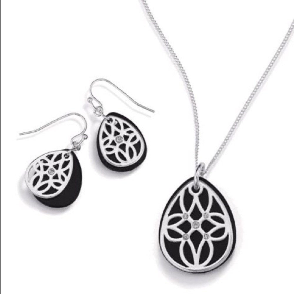🎄🎁🛑Cover Story Necklace & Earrings Gift Set - Picture 4 of 4